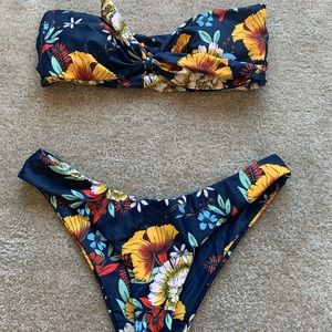 Women’s Strapless Bikini